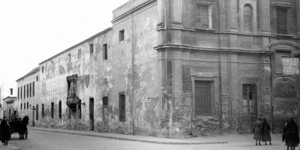 EL MUY APLAUDIDO DERRIBO DE LA ANTIGUA CÁRCEL DEL PÓPULO