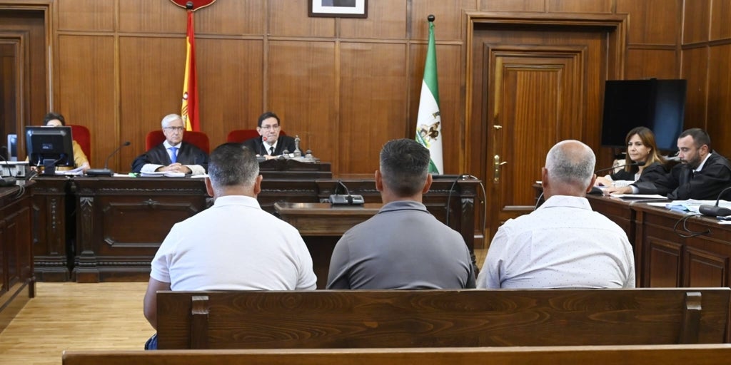 El tribunal del juicio del crimen del Tapón advierte a un abogado por esgrimir la imputación del fiscal general