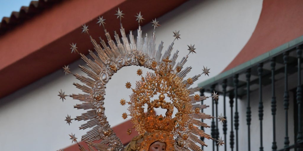 Bollullos de la Mitación se prepara para la procesión de la Virgen de Cuatrovitas