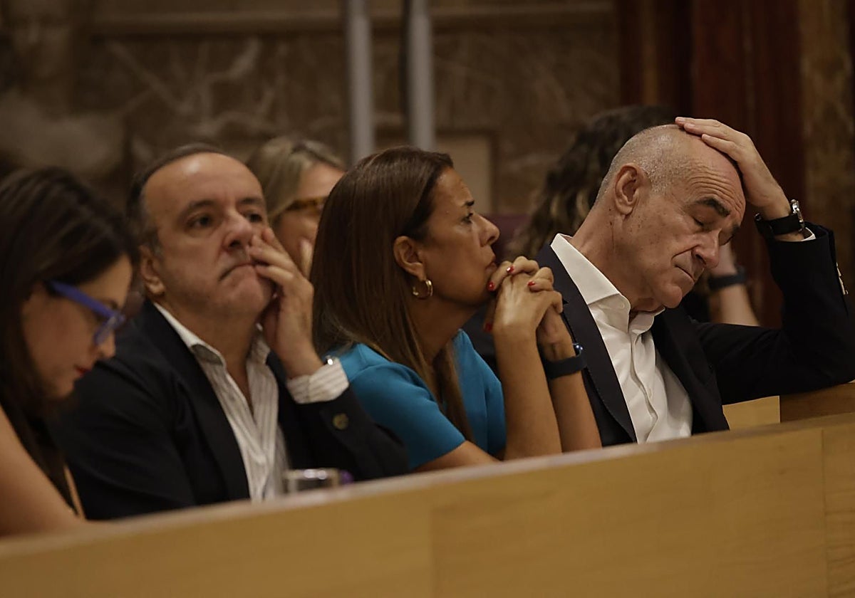 La bancada de los concejales socialistas en el Pleno celebrado esta mañana