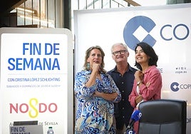 Cristina López Schlichting en la emisión de su programa desde Sevilla: «Es una ciudad que respira belleza; tienen otra forma de vivir que Madrid»