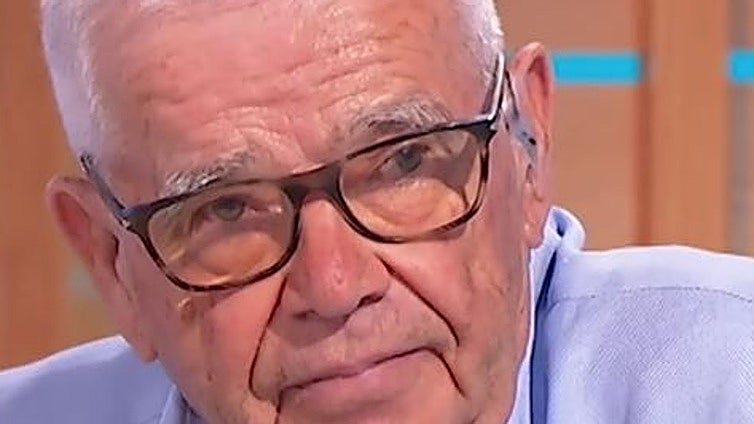 Un hombre le confiesa a Juan y Medio el fenómeno paranormal que ocurre en su casa y lo deja sin palabras: «Esta mañana la he apagado tres veces»