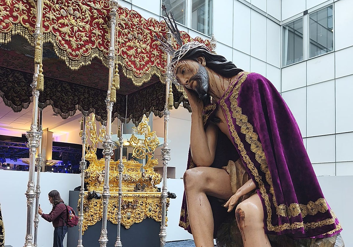 El Señor de la Humildad y Paciencia de la Esperanza de Triana en Bruselas