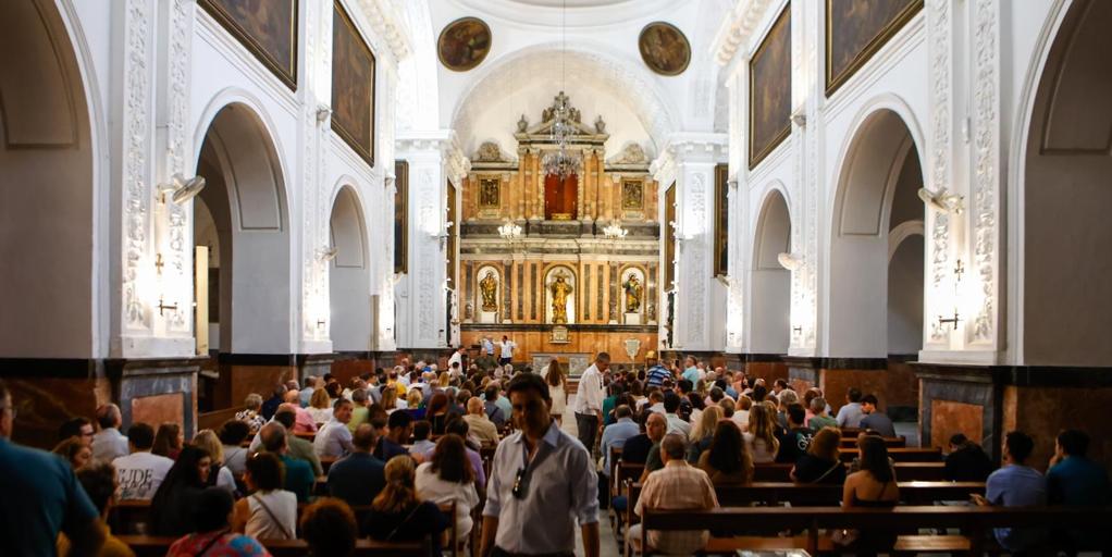 Los Javieres adaptará los altares de la iglesia de los jesuitas para que reciban culto los titulares de la cofradía