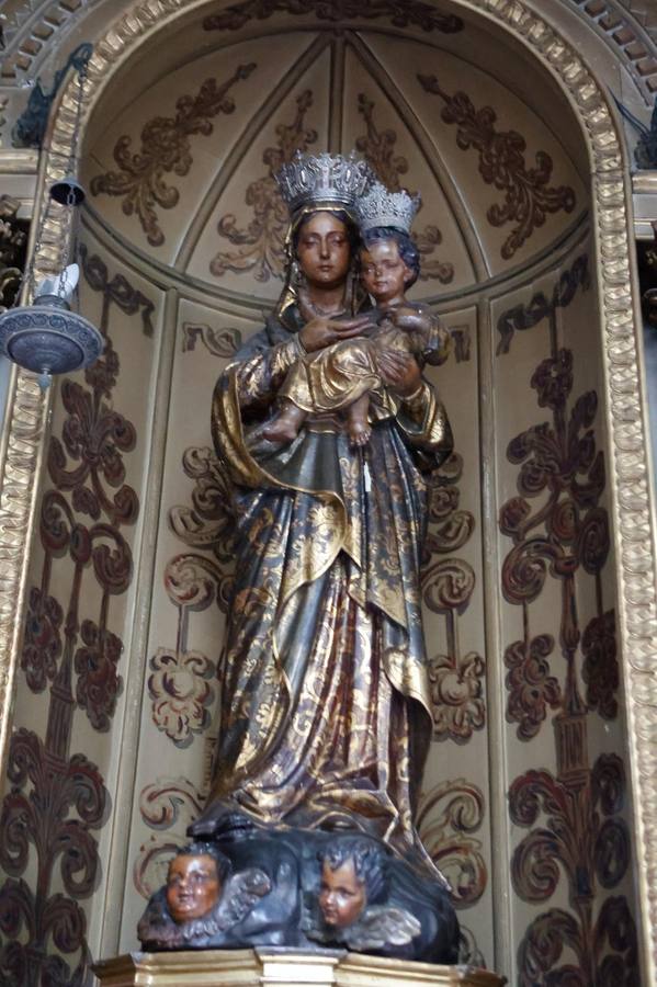 En imágenes, Los Javieres abre la iglesia de los jesuitas a Sevilla