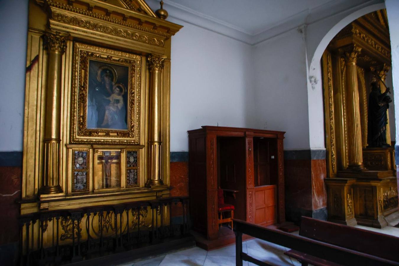 En imágenes, Los Javieres abre la iglesia de los jesuitas a Sevilla