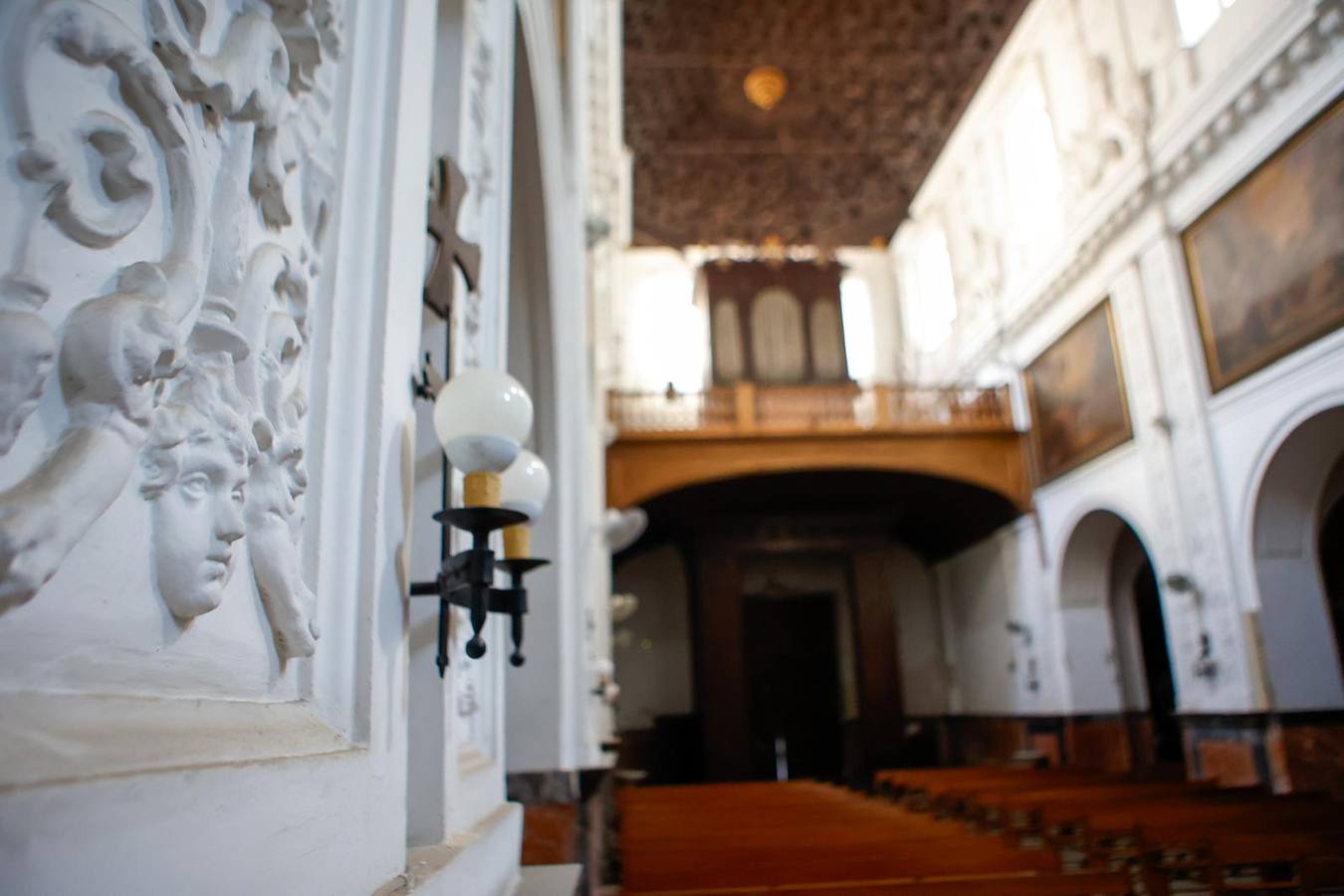 En imágenes, Los Javieres abre la iglesia de los jesuitas a Sevilla