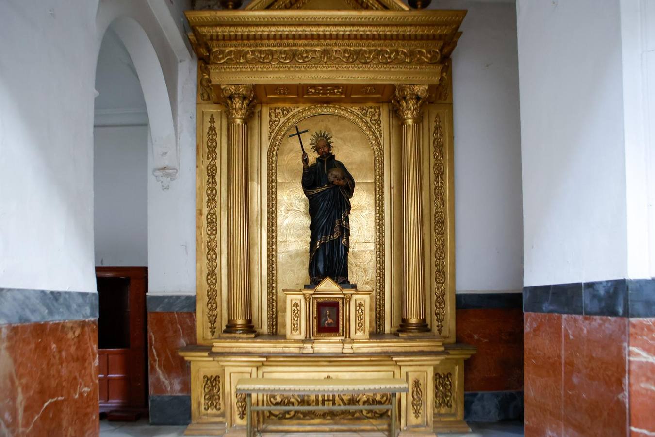 En imágenes, Los Javieres abre la iglesia de los jesuitas a Sevilla