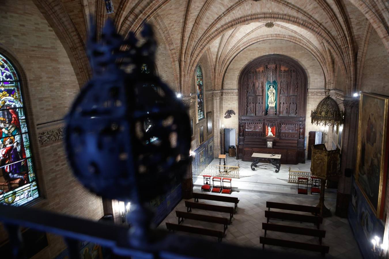 En imágenes, Los Javieres abre la iglesia de los jesuitas a Sevilla
