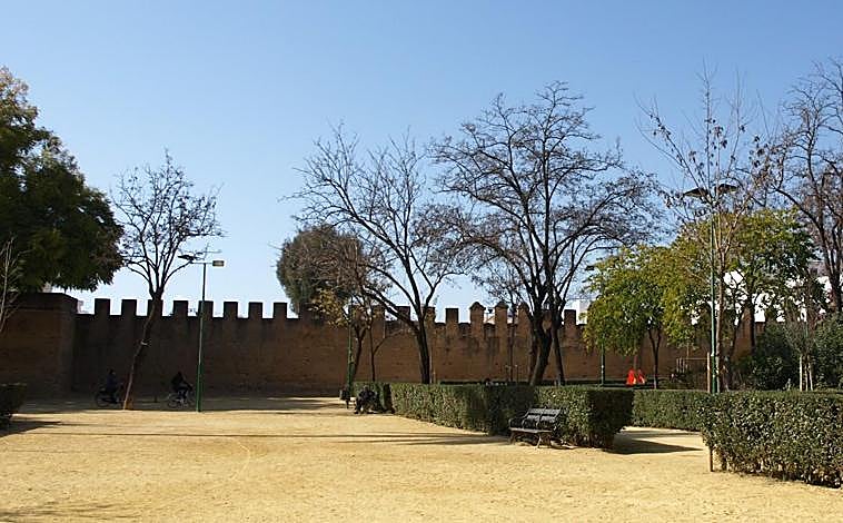 Imagen - Resto del antiguo colegio del Sagrado Corazón, hoy puerta de acceso a los Jardines del Valle