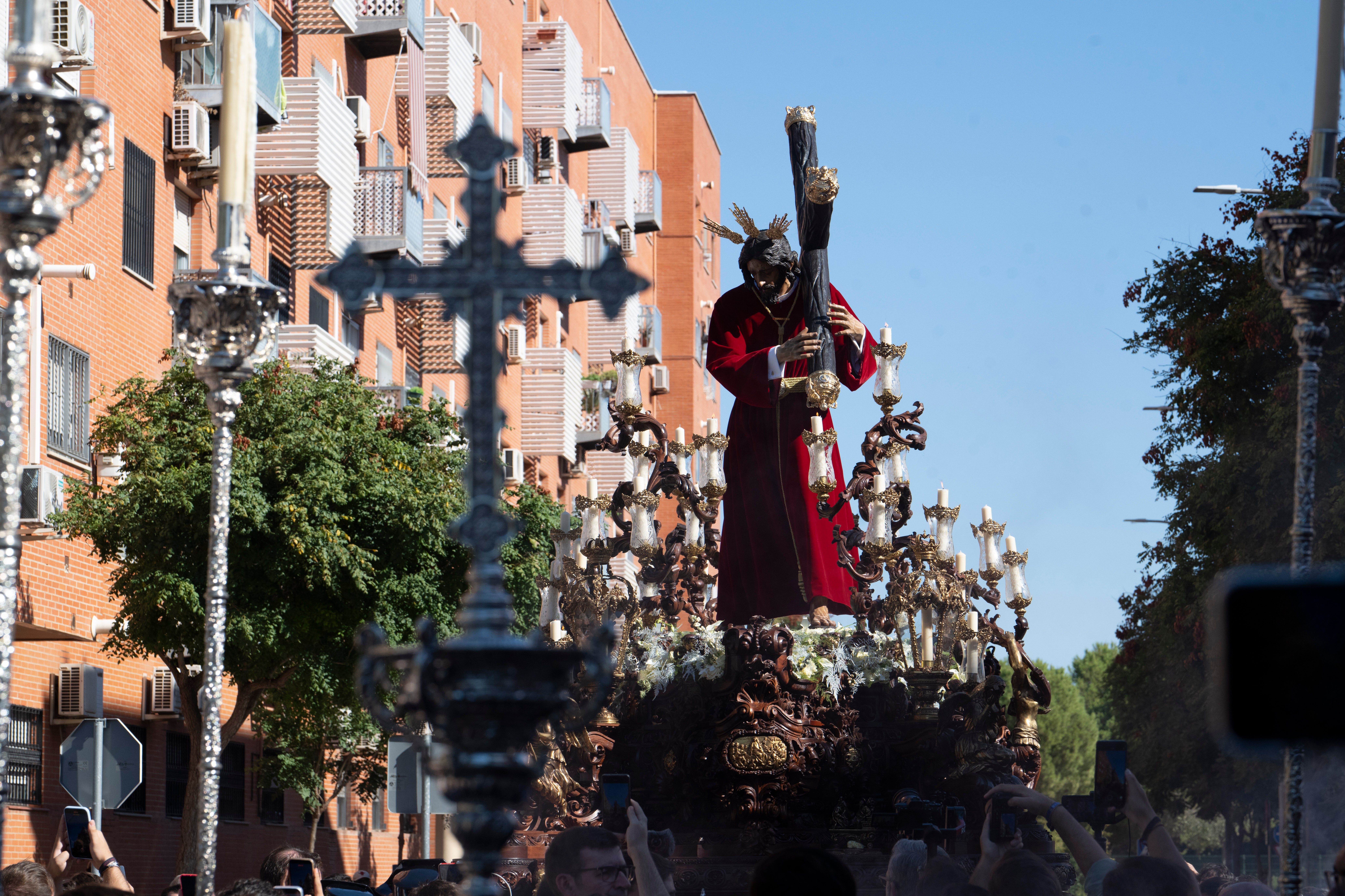 La procesión extraordinaria del Señor del Divino Perdón, en imágenes