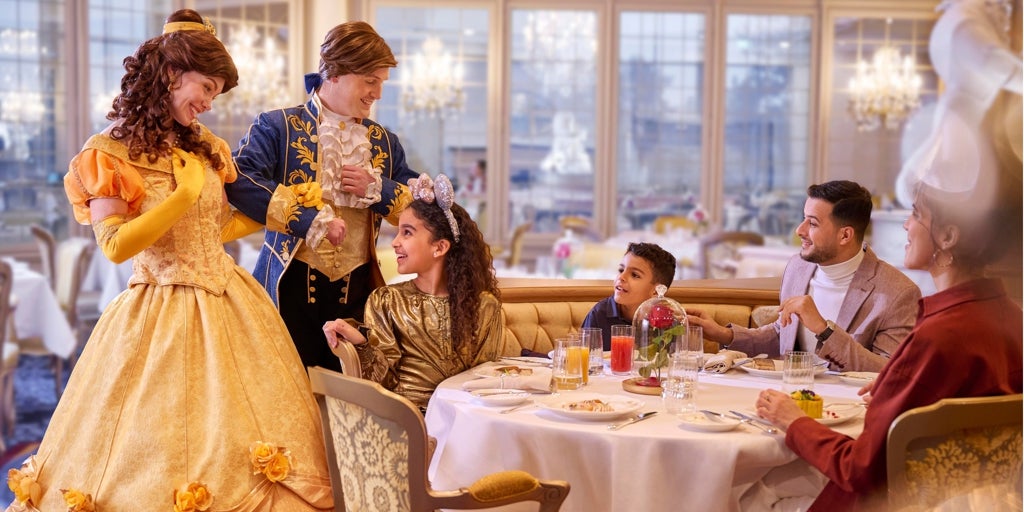 Cuánto cobra un empleado de Disneyland París: estos son los sueldos para las vacantes que se van a elegir en Sevilla