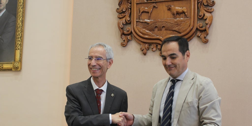 El consejero de Justicia promete que Utrera «tendrá una nueva sede judicial en 2030»