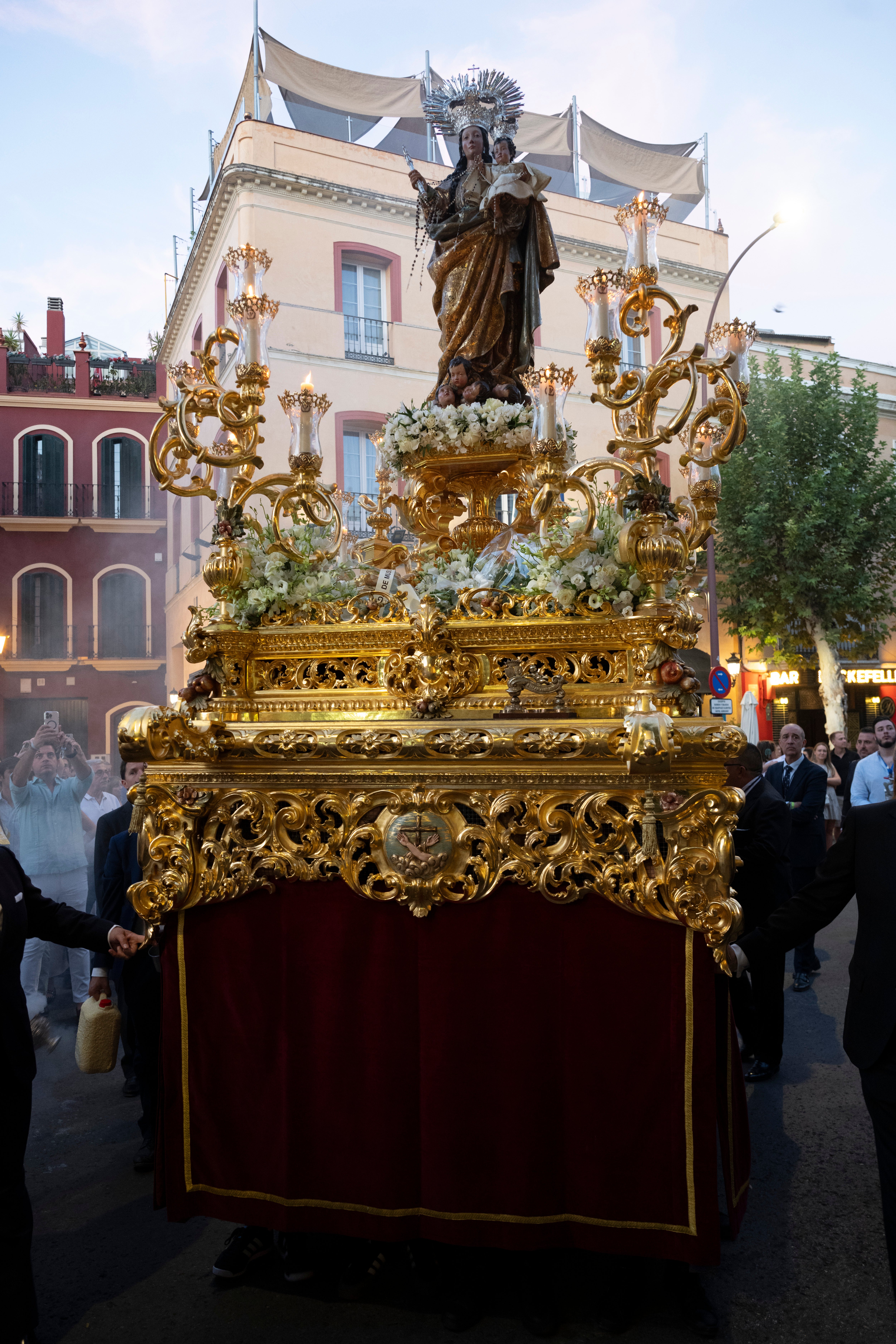 Las procesiones del primer sábado de octubre, en imágenes