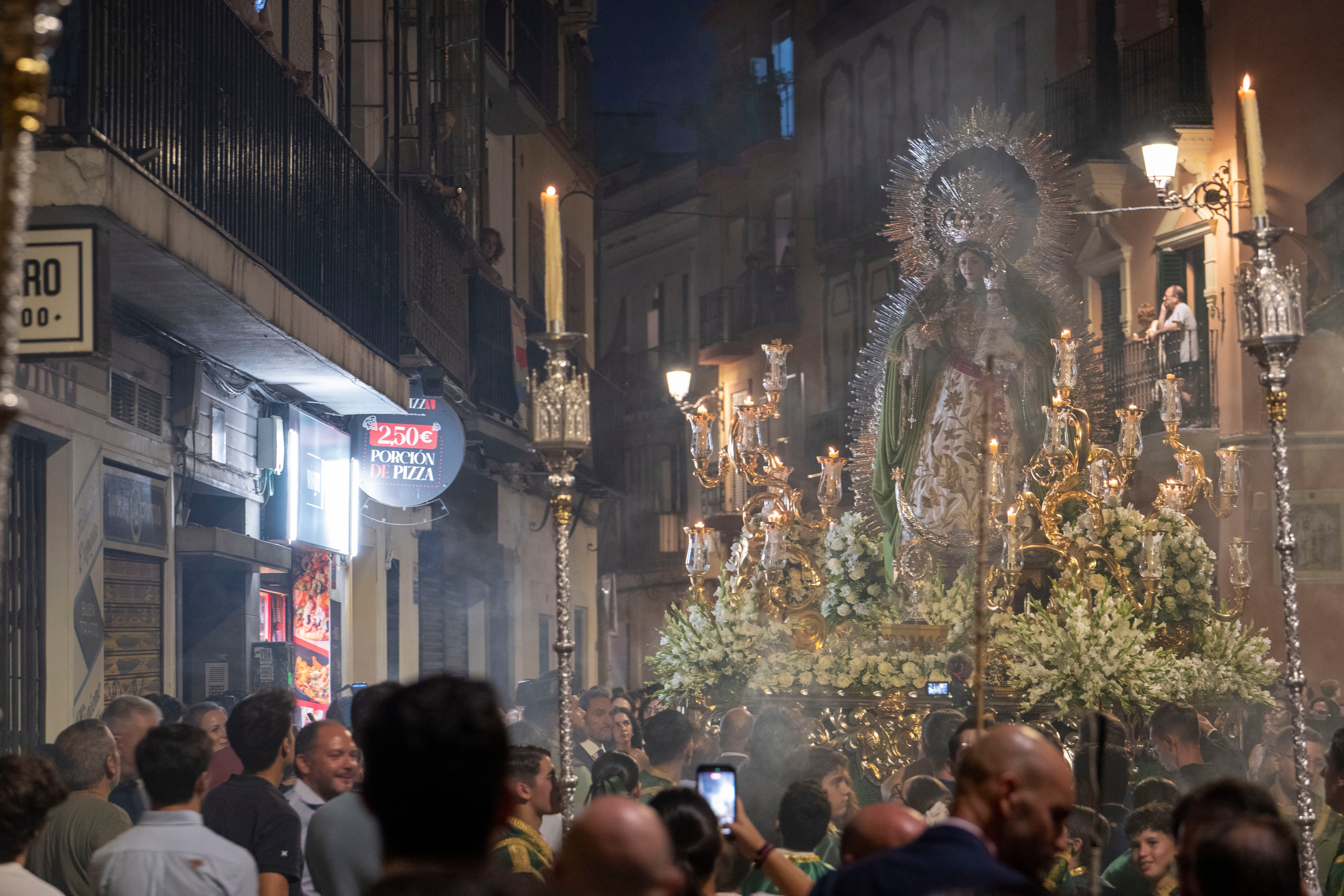 Las procesiones del primer sábado de octubre, en imágenes