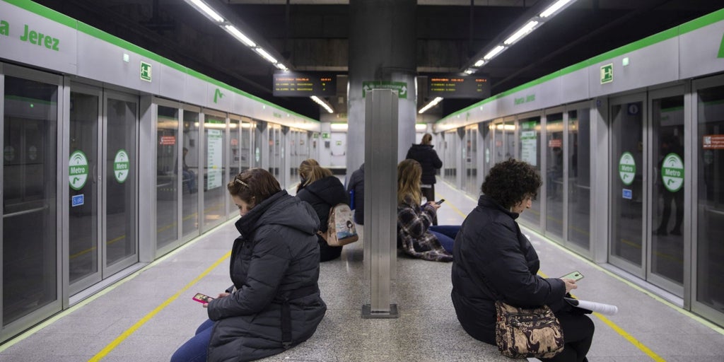 La Junta reclama al Ayuntamiento de Sevilla otros 16,5 millones por la explotación del metro