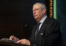 Francisco Vélez: «Se podría conseguir un tiempo importante adelantando la Madrugada»