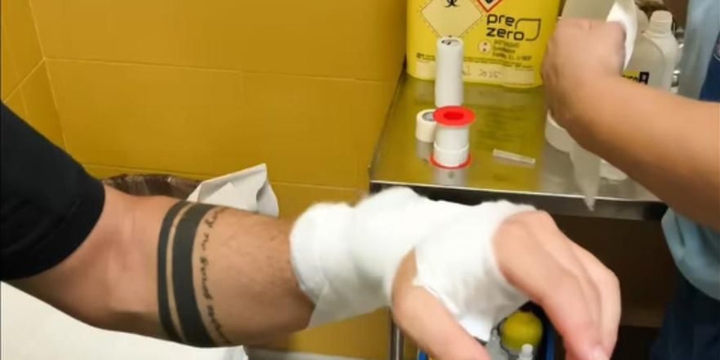 Muerde a un policía local de Marchena tras ser detenido por conducir sin carnet y con una orden de ingreso en prisión