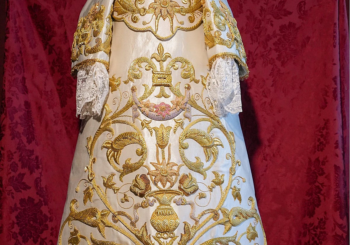 Nueva saya de la Virgen del Rosario de San Pablo