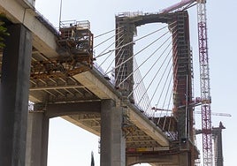 El Gobierno promete que la obra del puente del Centenario estará acabada a finales de 2026