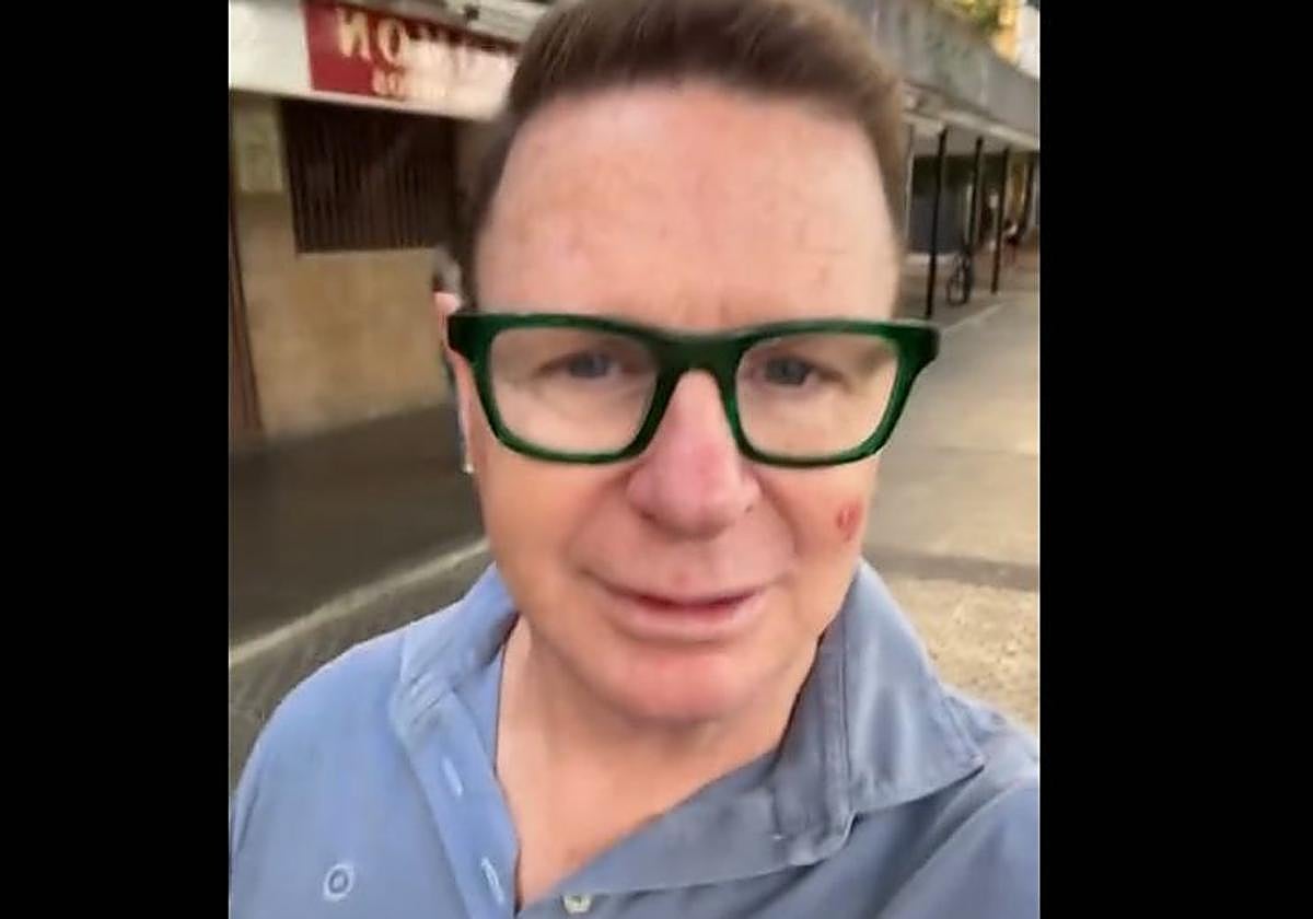 Jorge Cadaval paseando por las calles del Tardón