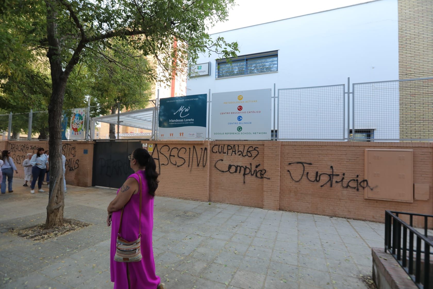 Concentración por Sandra cerca del centro Irlandesas de Loreto