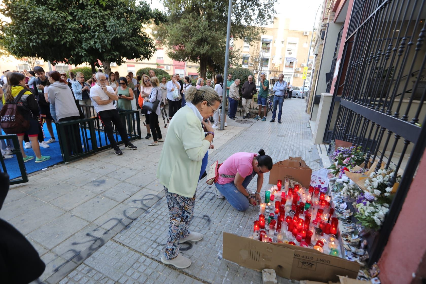Concentración por Sandra cerca del centro Irlandesas de Loreto