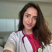 Sara Martín, doctora: «Lo malo no es ducharse todos los días sino cómo se hace»