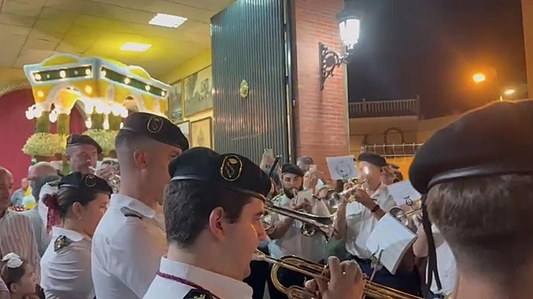 Así anima la Agrupación Musical Nuestra Señora de Valme el sábado de vísperas