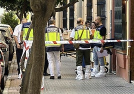 El hermano del muerto por un disparo en Dos Hermanas protagoniza un altercado en Los Montecillos al buscar venganza armado con una catana