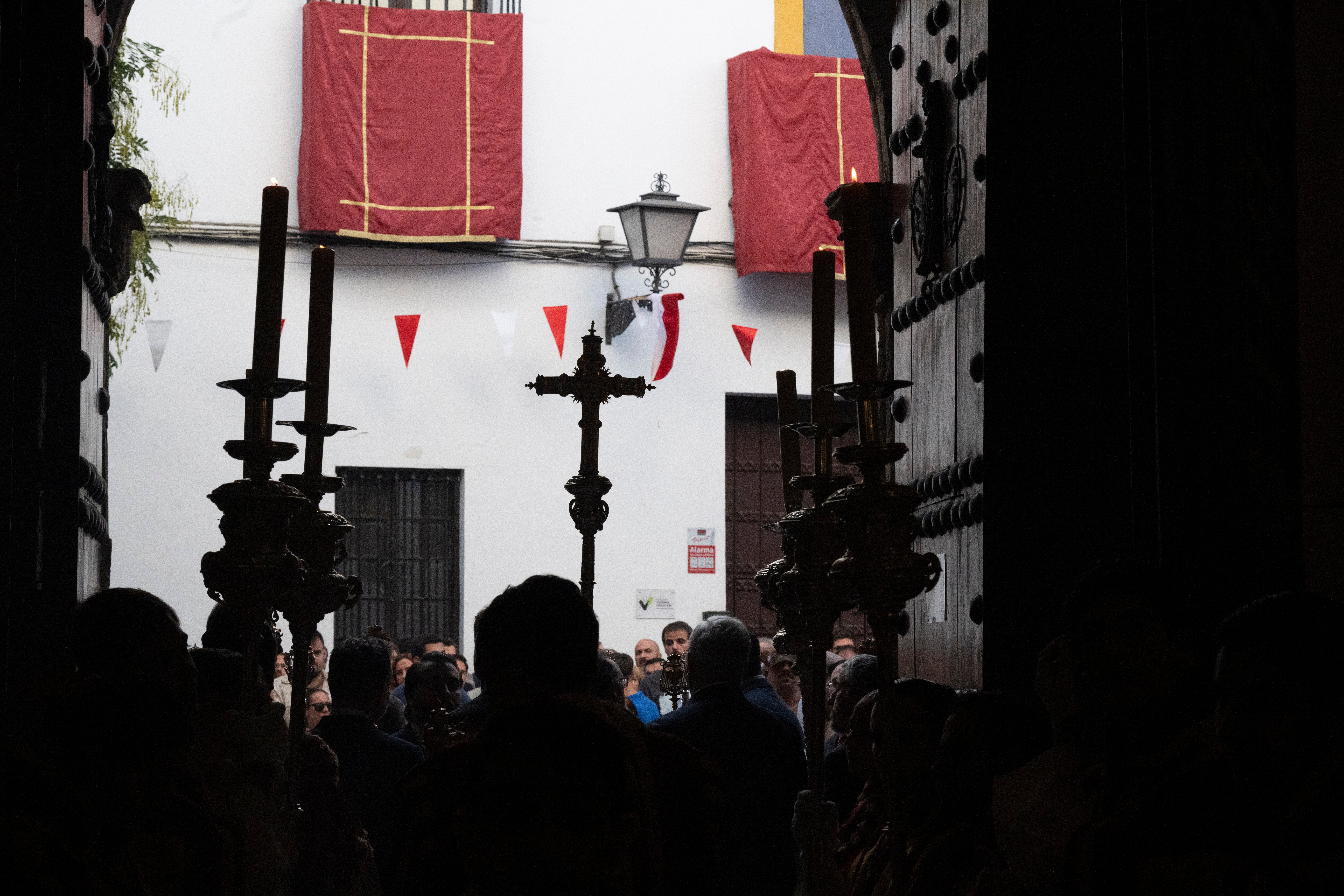 La salida del Rosario de San Julián y la Virgen de las Nieves, en imágenes