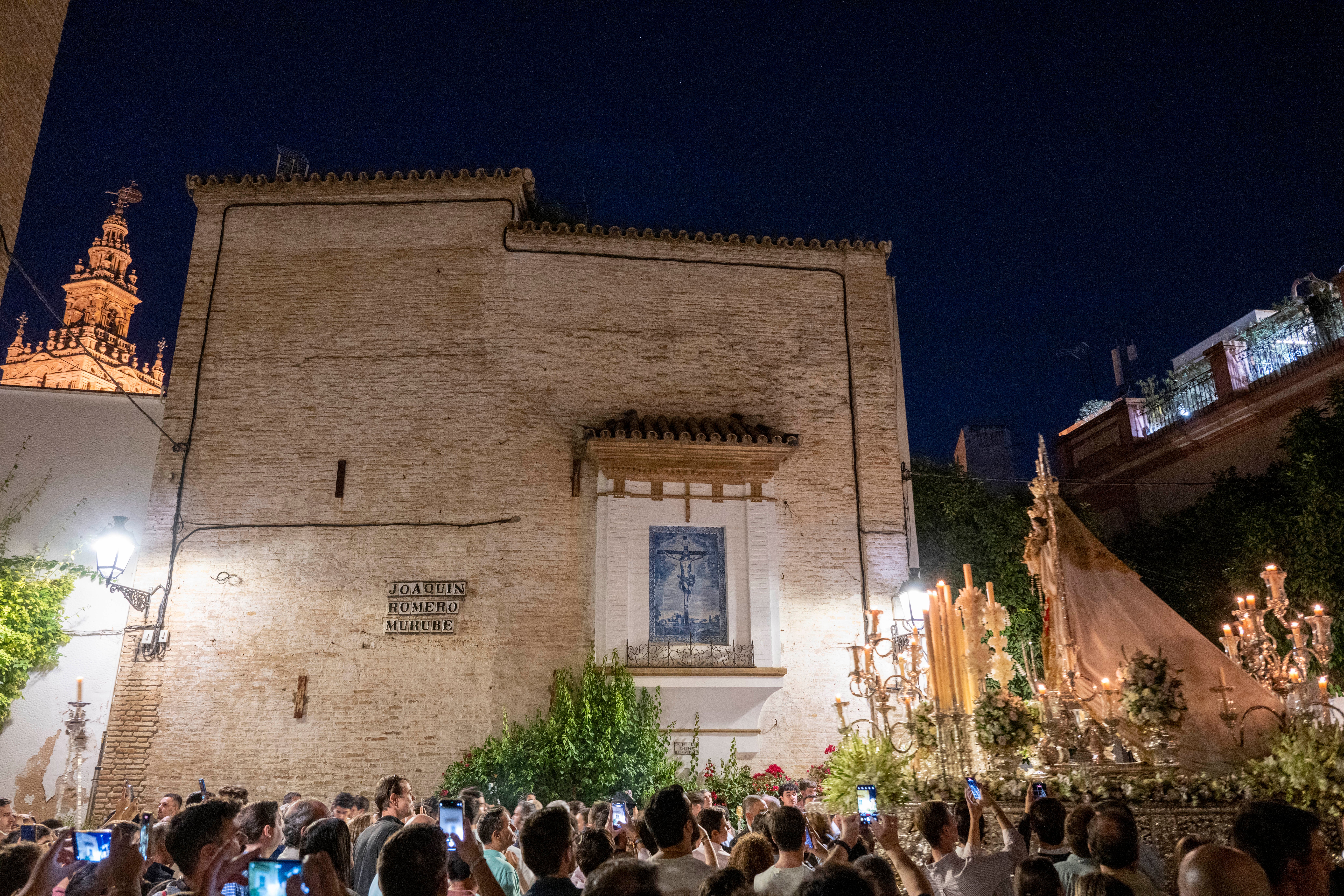 La salida del Rosario de San Julián y la Virgen de las Nieves, en imágenes