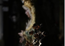 Cabezuelo propone en la Macarena hacer una función por la conmemoración de la Rosa de Oro