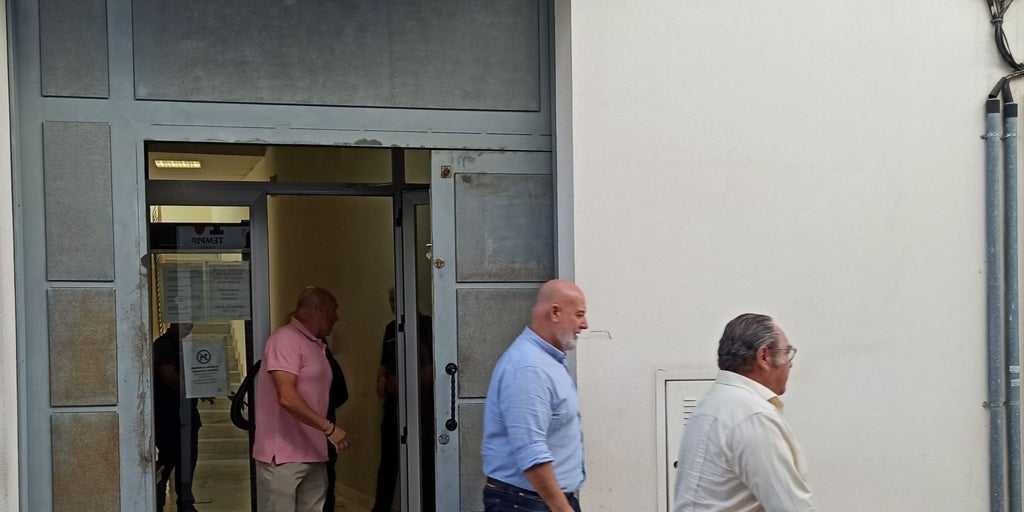 La alcaldesa de Espartinas avisa de «bulos» en la denuncia anónima de los contratos investigados