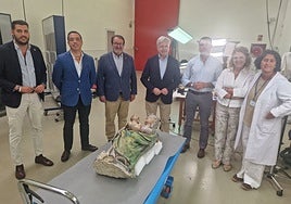 El IAPH restaura la Virgen de la Alameda de Carmona, una talla con más de quinientos años