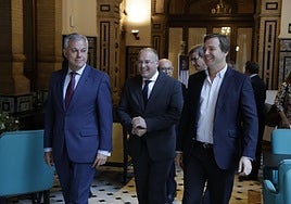 José Luis Sanz apuesta por el turismo de lujo y por la tasa turística en Sevilla