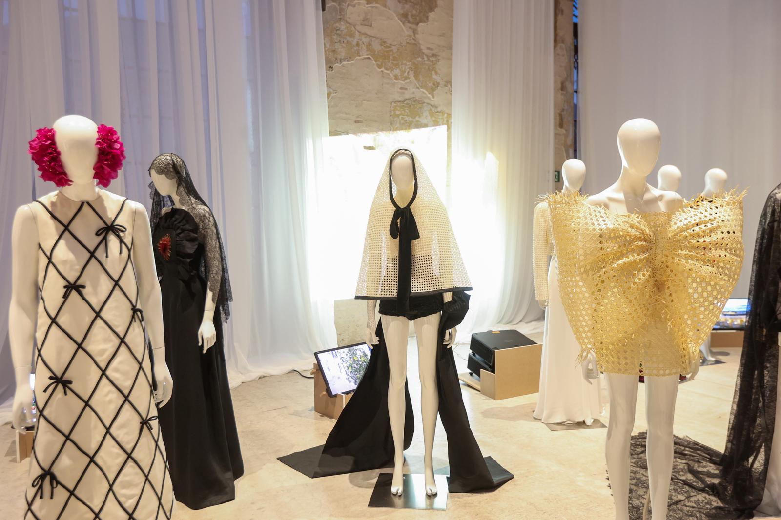 Numerosos diseñadores participan en la exposición