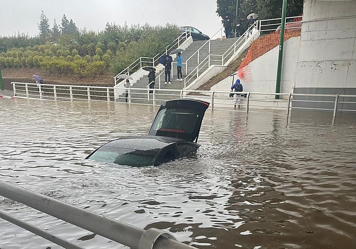 El Ayuntamiento de Sevilla eleva al nivel uno su plan de emergencia tras más de 115 litros de agua en 13 horas