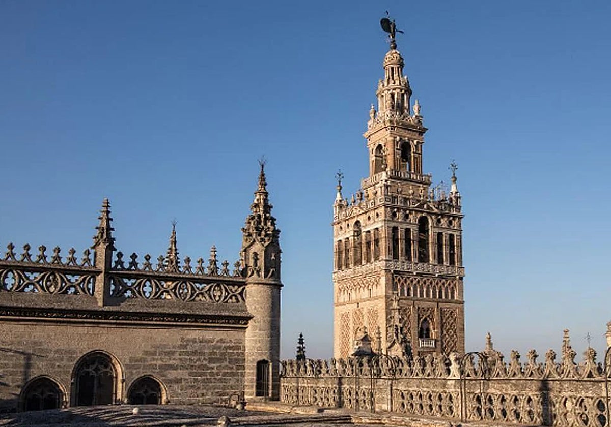 La Giralda, desde las cubiertas de la Catedral