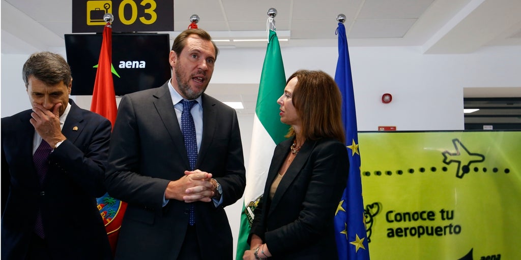 Óscar Puente vuelve a dejar fuera a Sevilla de las ayudas al transporte público