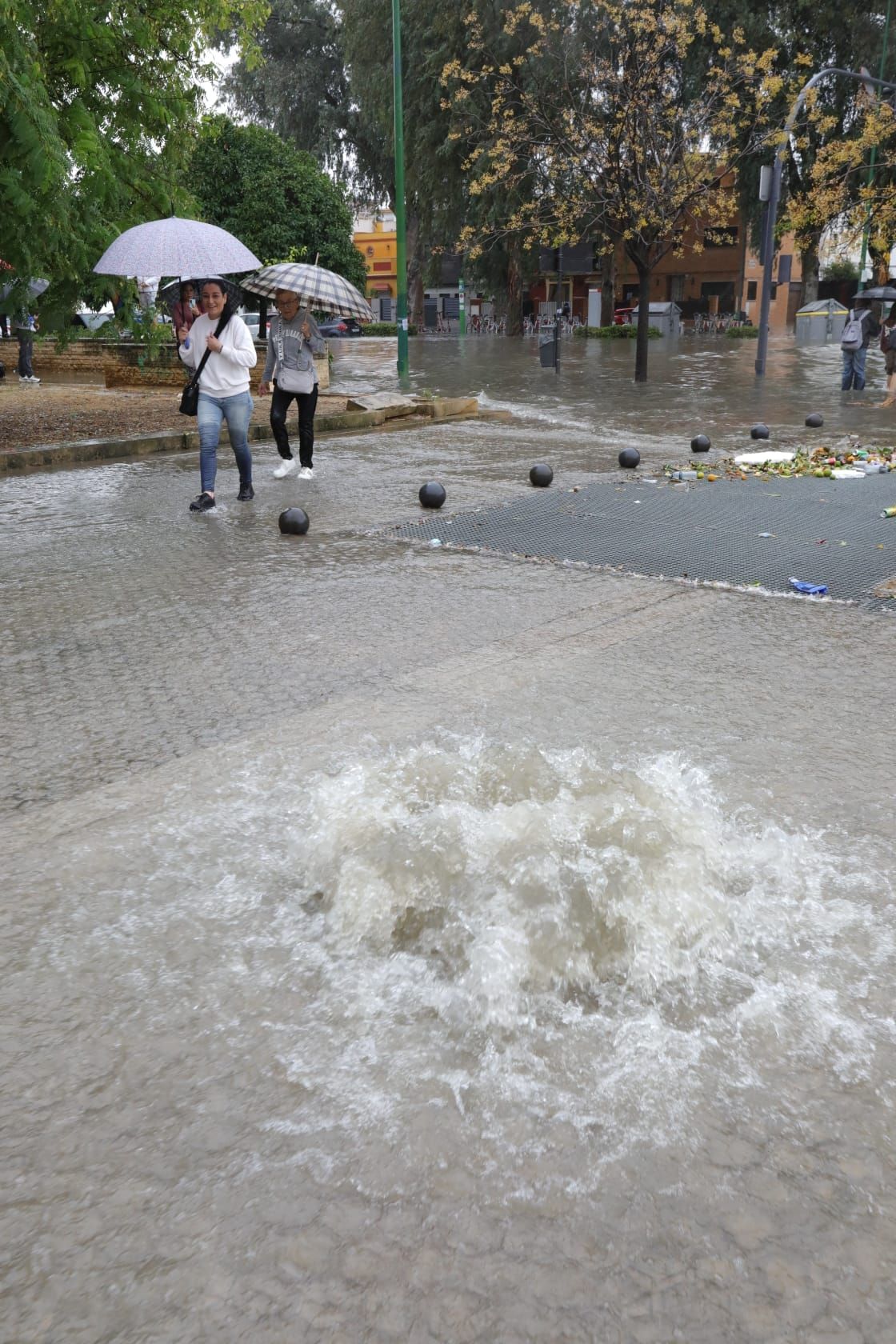 Fuertes lluvias en Sevilla: así afecta la borrasca a la ciudad