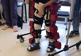 El Centro de Estimulación Precoz del Buen Fin ya tiene el primer exoesqueleto de Sevilla