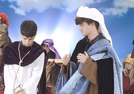 Los alumnos de 2º de Bachillerato del Colegio Internacional Europa dan vida al arte sacro con el proyecto «Arte Vivo»