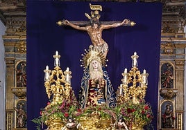 El Stabat Mater del Museo, dispuesto en el paso para su próxima salida extraordinaria por el 450 aniversario de la hermandad