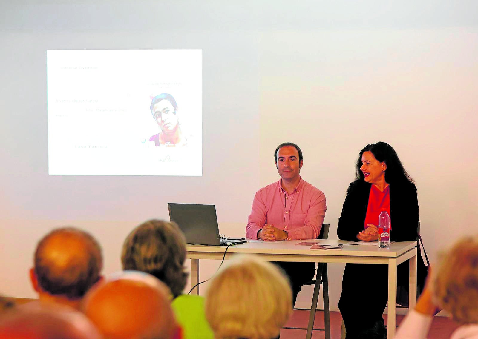Álvaro Cabezas García y Magdalena Illán durante la presentación del libro 'Joaquín Turina y Areal (1847-1903)'