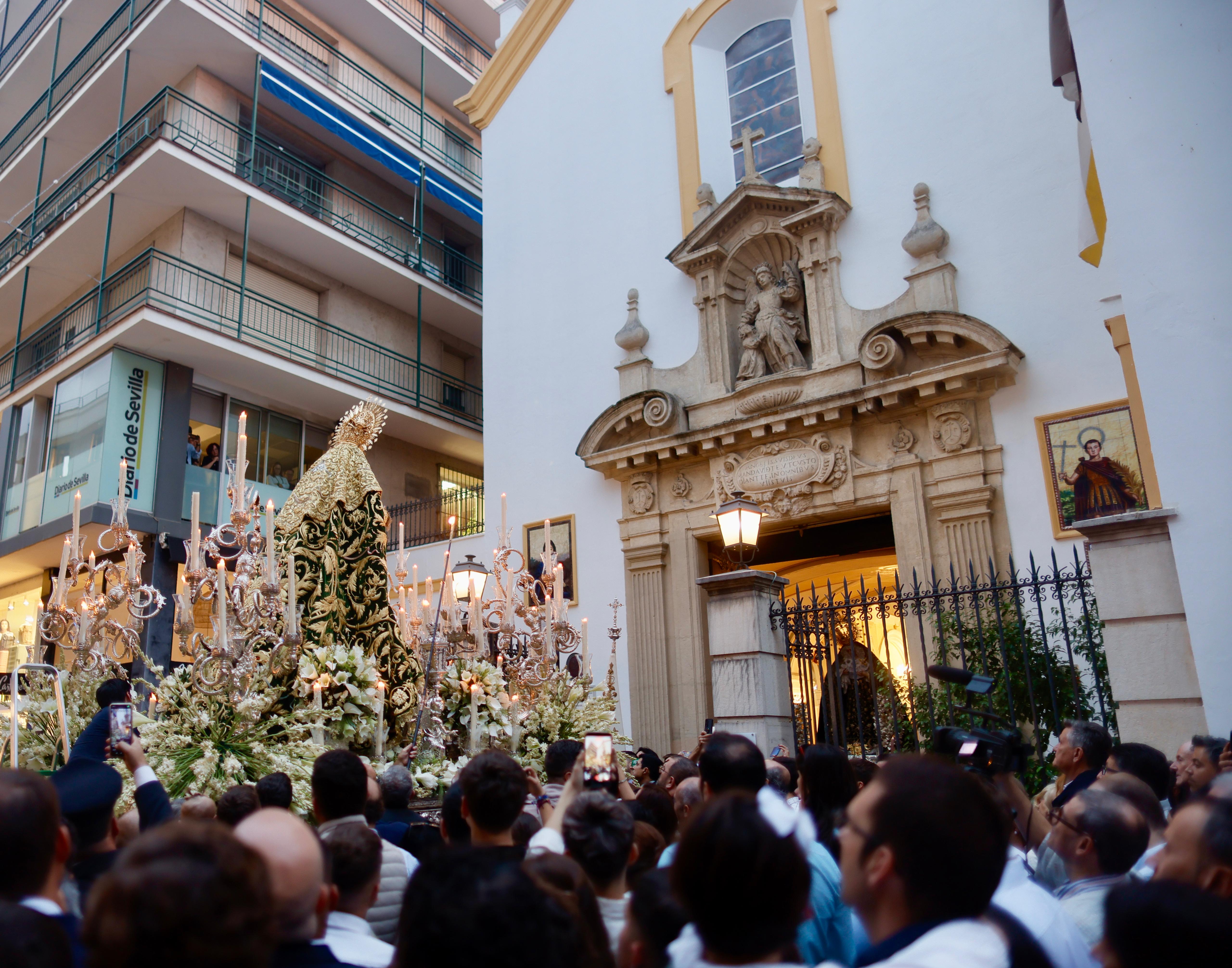El final de la misión de la Esperanza de Triana, en imágenes
