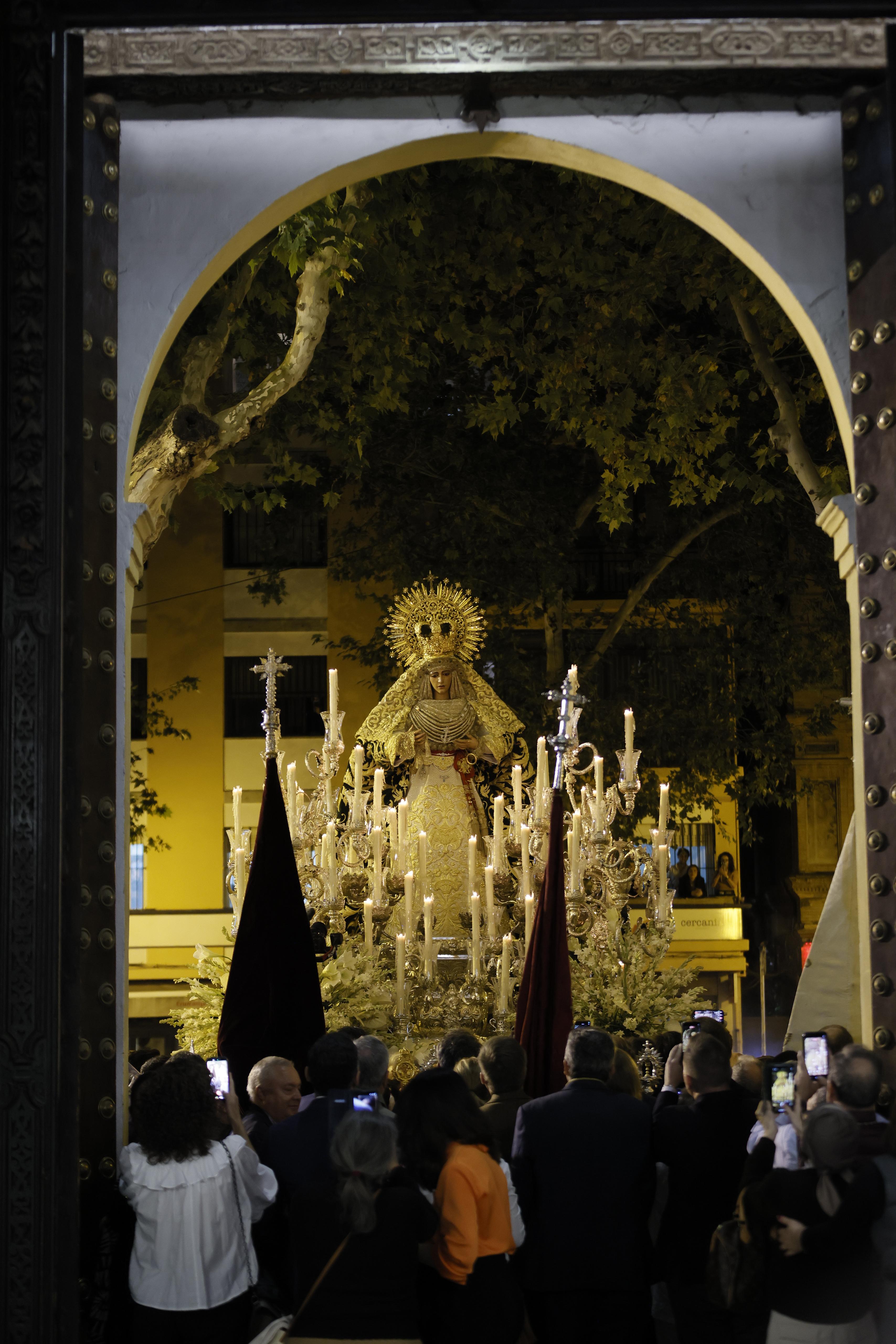 El final de la misión de la Esperanza de Triana, en imágenes