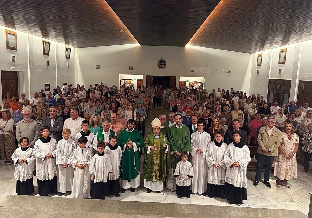 Misa en la Parroquia del Espíritu Santo en Mairena del Aljarafe
