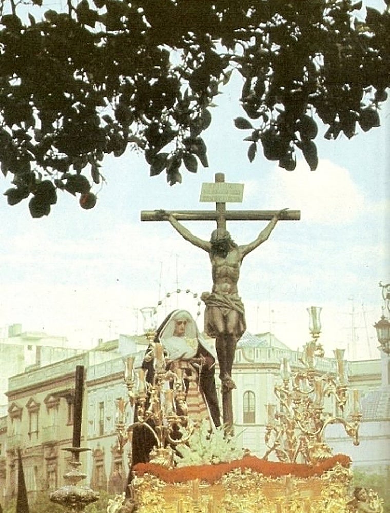 El Cristo de las Almas y la Virgen de Gracia y Amparo de los Javieres