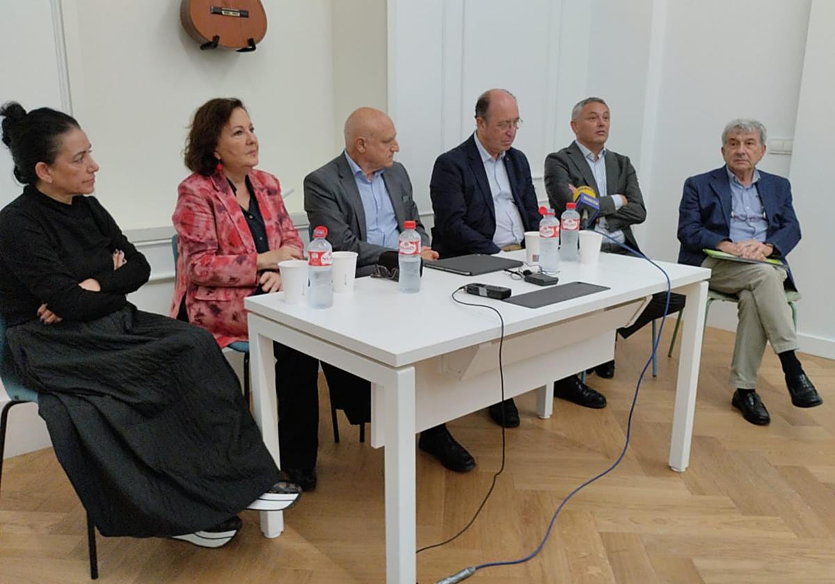 Los miembros del consejo asesor de la Fundación Manolo Sanlúcar